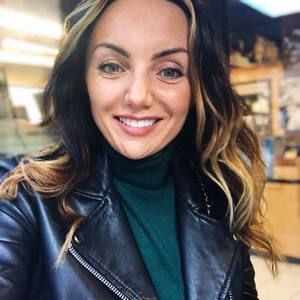 Meet your Posher, Eva